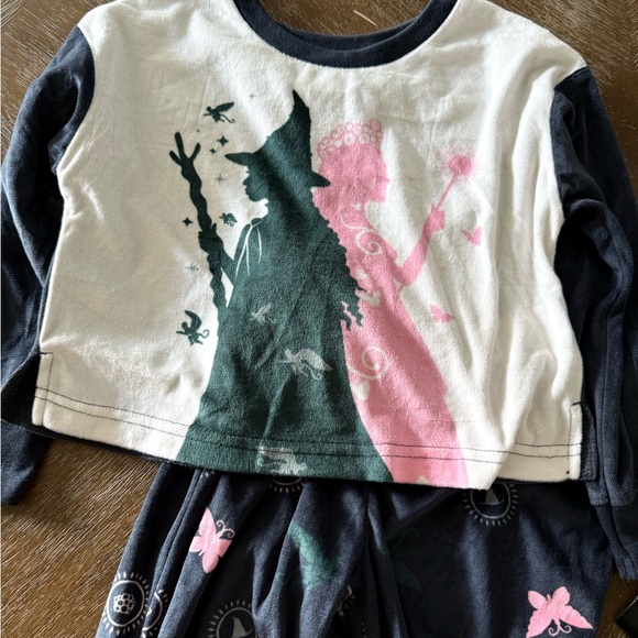 New WICKED The Movie Girls Pajamas 4/5 - Picture 5 of 6